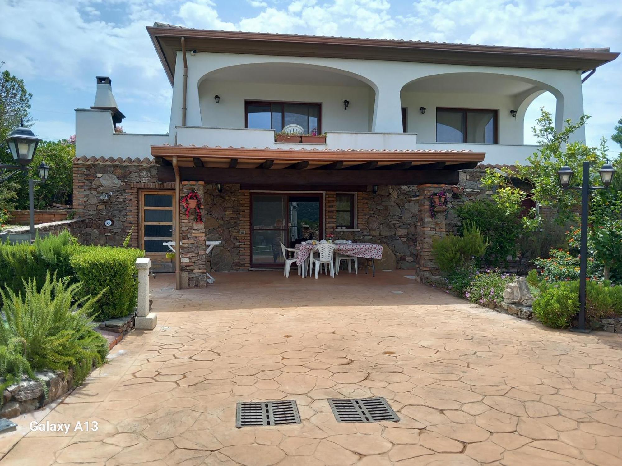 Casa Con Bella Vista Apartment Синискола Екстериор снимка